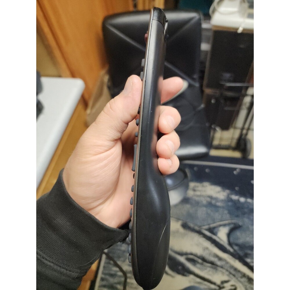 Logitech Harmony 650 Universal Advanced Remote Control - Picture 3 of 5